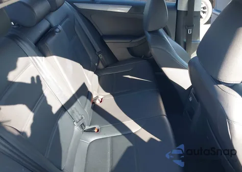 2017 Volkswagen Jetta 1.4T Se z USA, uszkodzony, nr VIN 3VWDB7AJ2HM252351